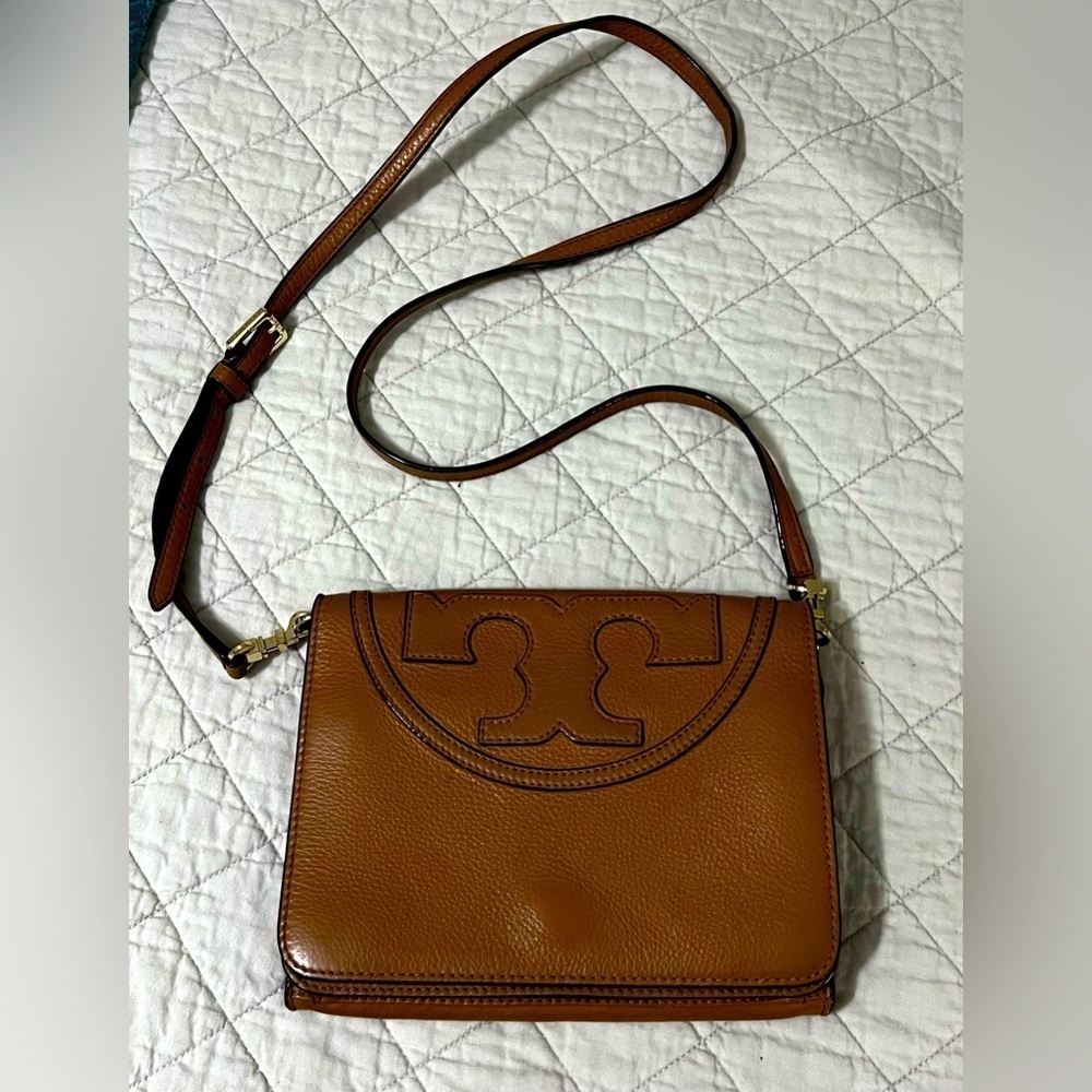Tory Burch All T Crossbody In Bark Tan EUC With Gold Tone Accents